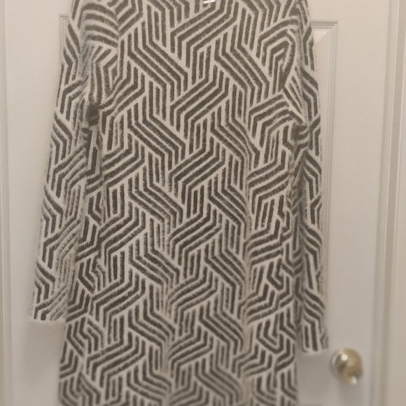 Blazer - Picture 4 of 4